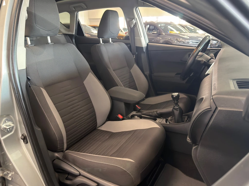 Toyota Auris – foto 15