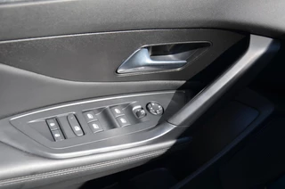 Peugeot 308 – thumbnail 32