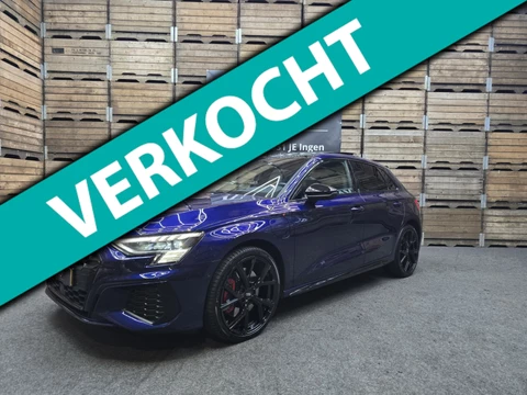 Audi A3 Sportback 45 TFSI e S edition Competition Matrix Pano HUD Camera S line 19"LM