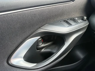 Toyota Yaris – thumbnail 17