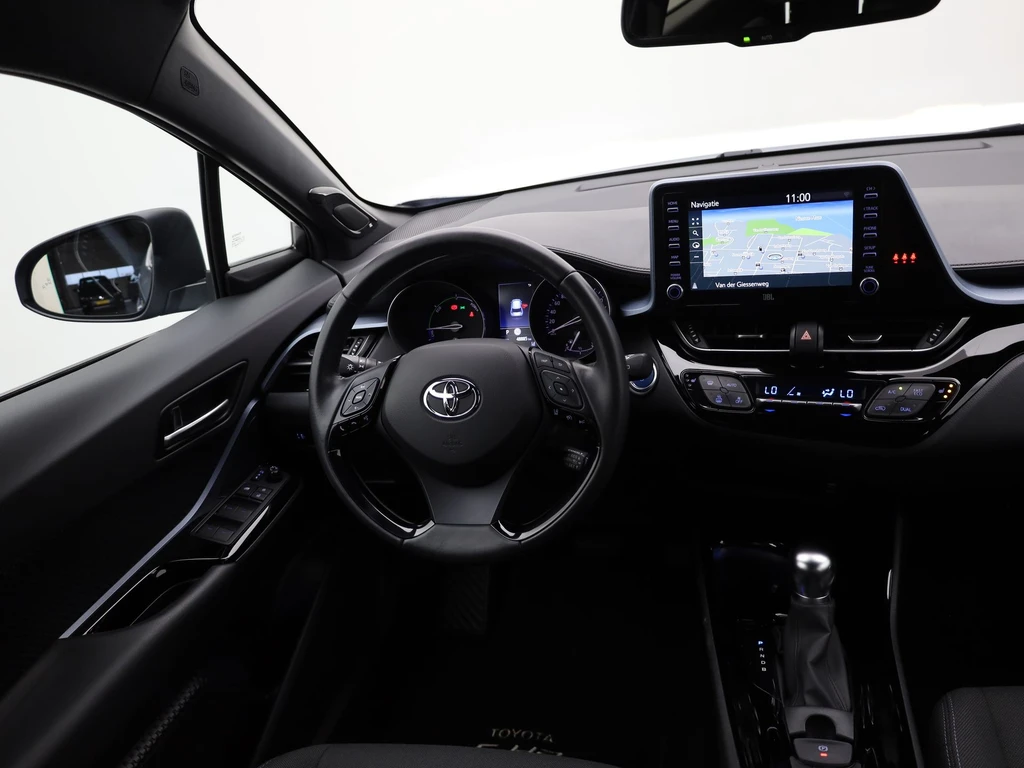 Toyota C-HR – foto 19