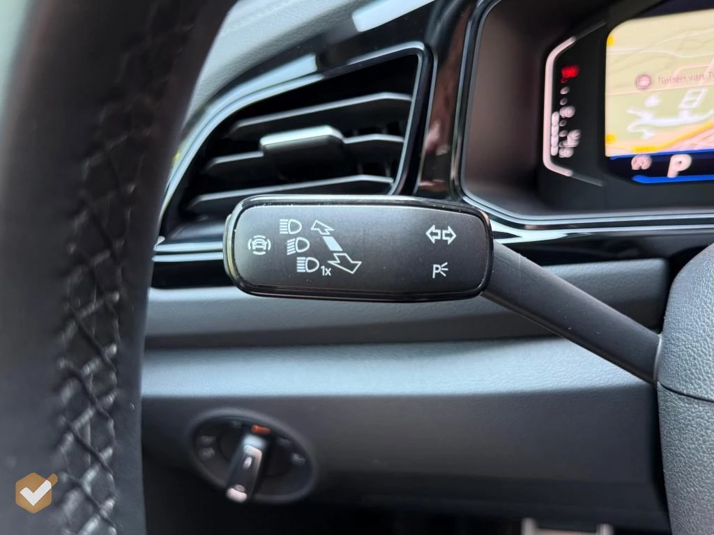 Volkswagen T-Roc – foto 32