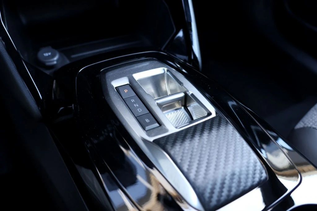 Peugeot e-2008 – foto 22