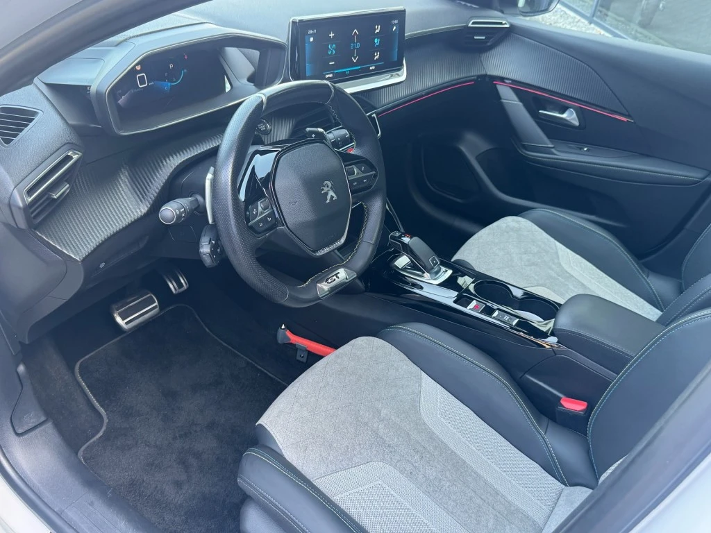 Peugeot 208 – foto 23