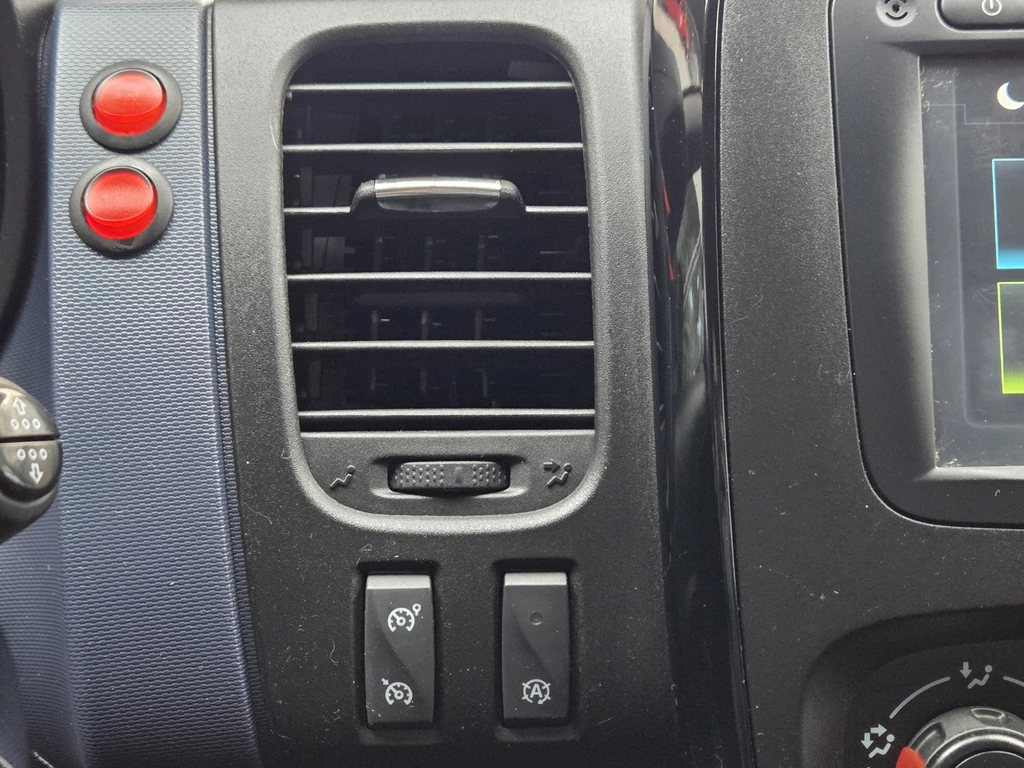Opel Vivaro – foto 31