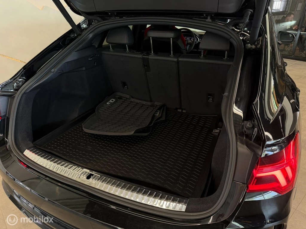 Audi RSQ3 – foto 18