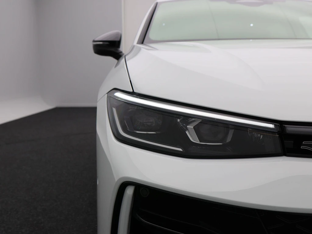 Volkswagen Passat – foto 12