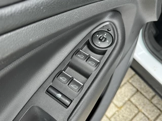 Ford Kuga – thumbnail 8