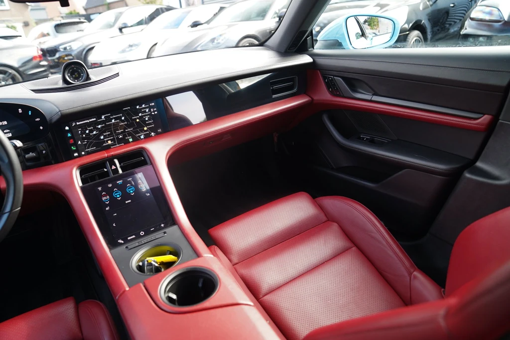 Porsche Taycan – foto 29