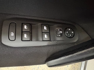 Peugeot 308 – thumbnail 19