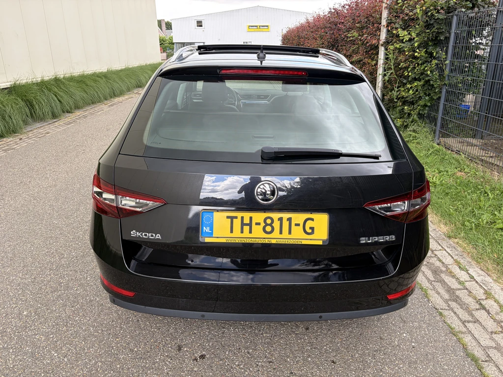 Škoda Superb – foto 6