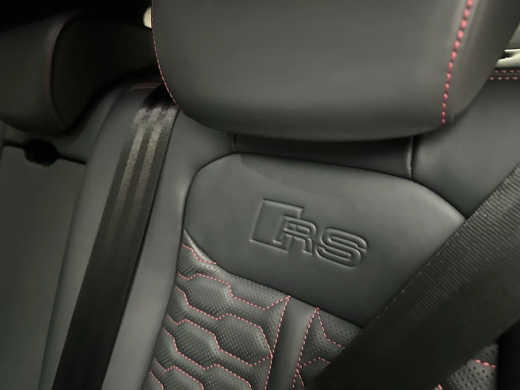 Audi RSQ8 – foto 29