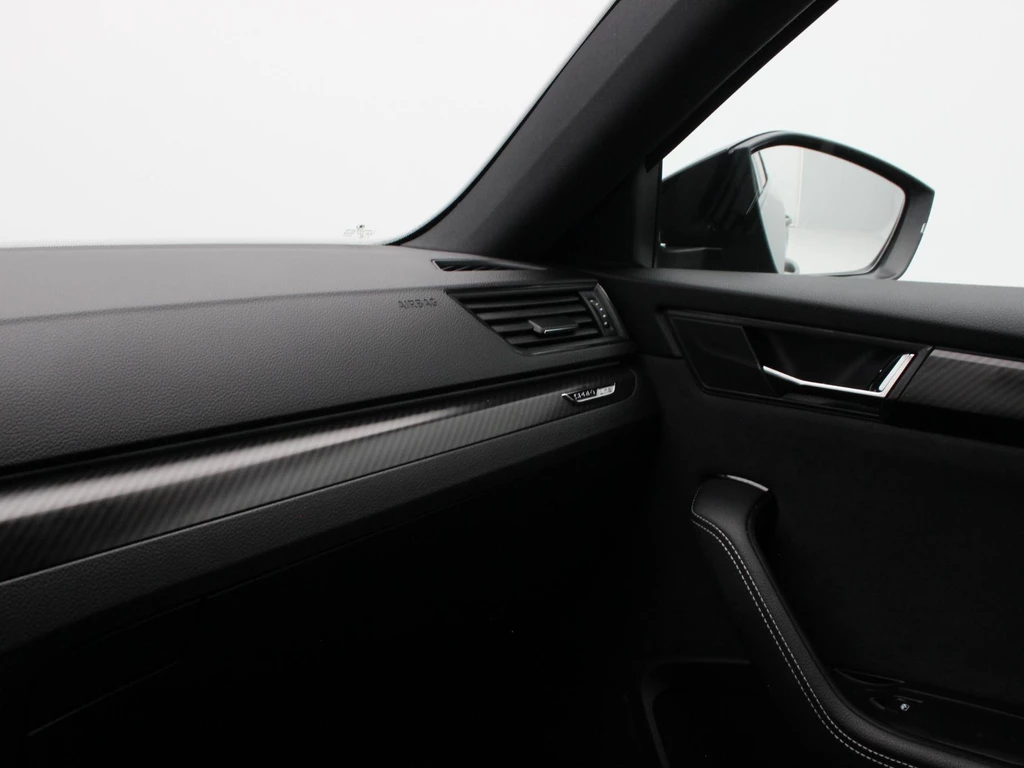 Škoda Superb – foto 33