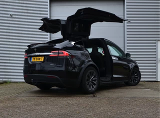 Tesla Model X – thumbnail 6