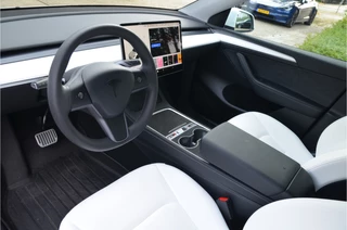 Tesla Model Y – thumbnail 9