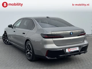 BMW i7 – thumbnail 3