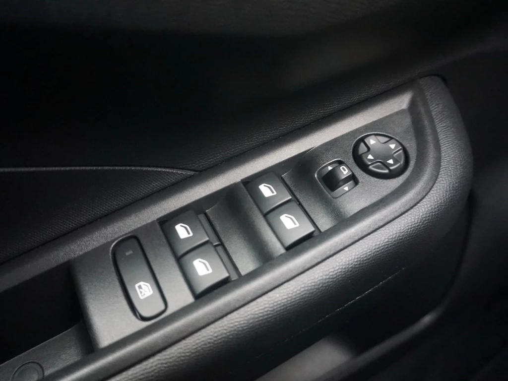 Opel Frontera – foto 11