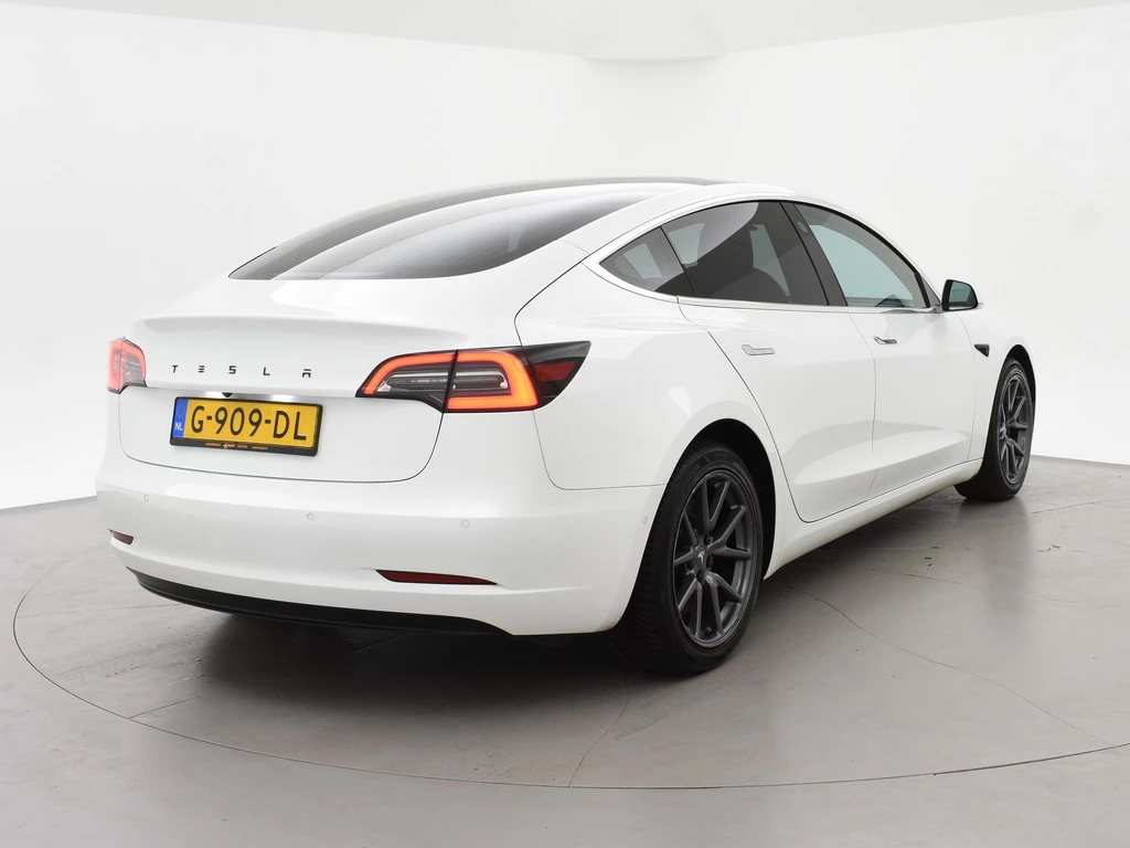Tesla Model 3 – foto 4