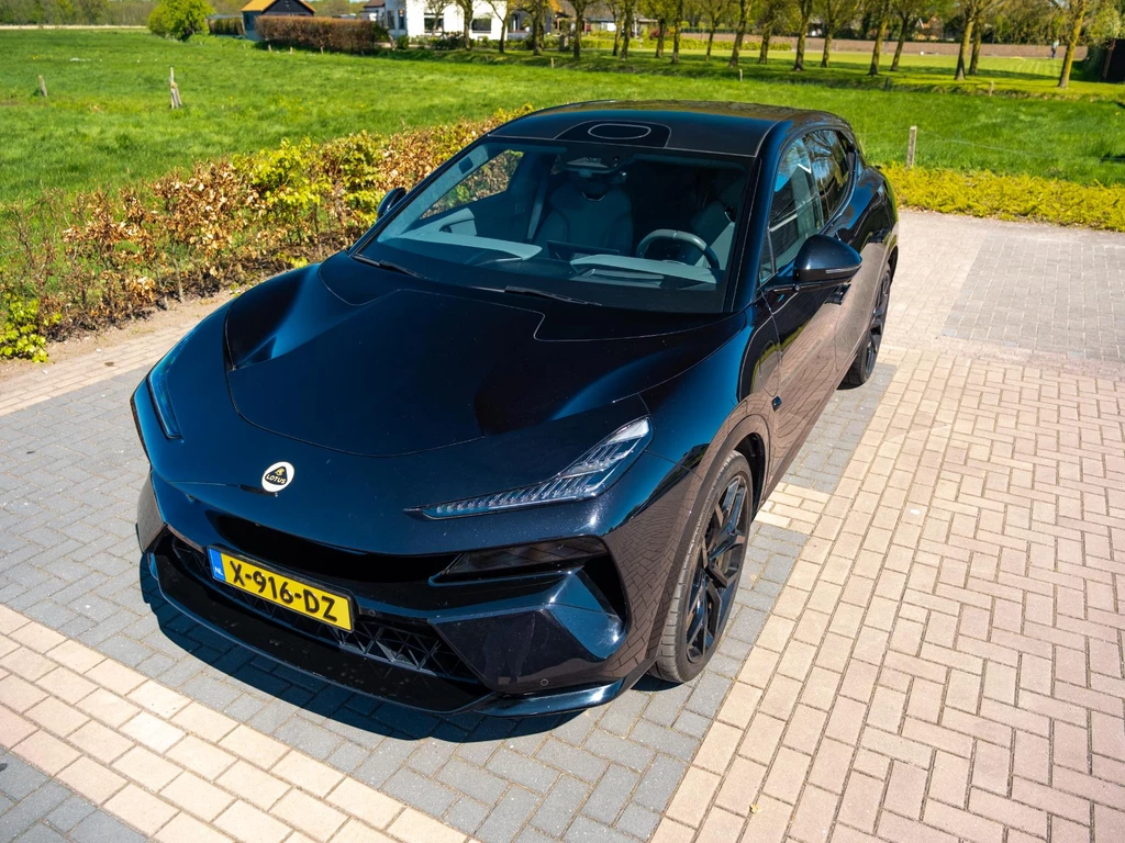 Lotus Eletre – foto 4