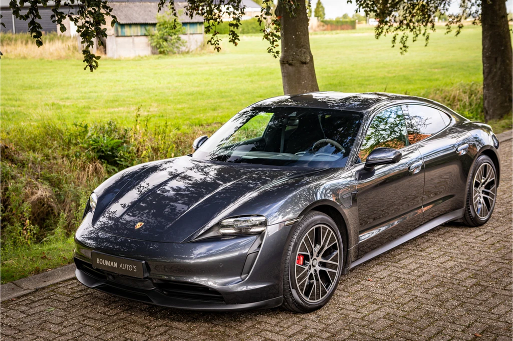 Porsche Taycan – foto 3