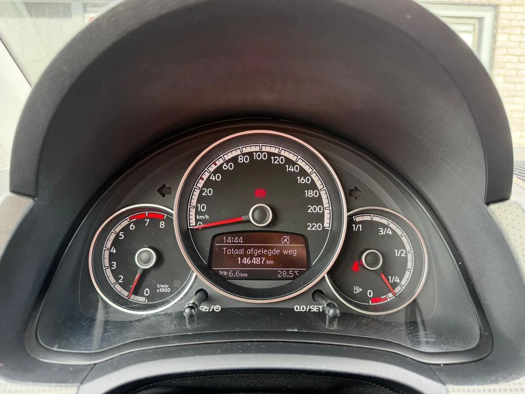 Volkswagen up! – foto 31