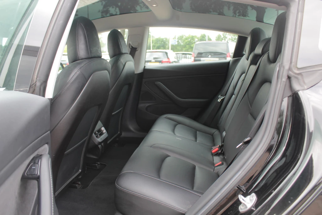 Tesla Model 3 – foto 8