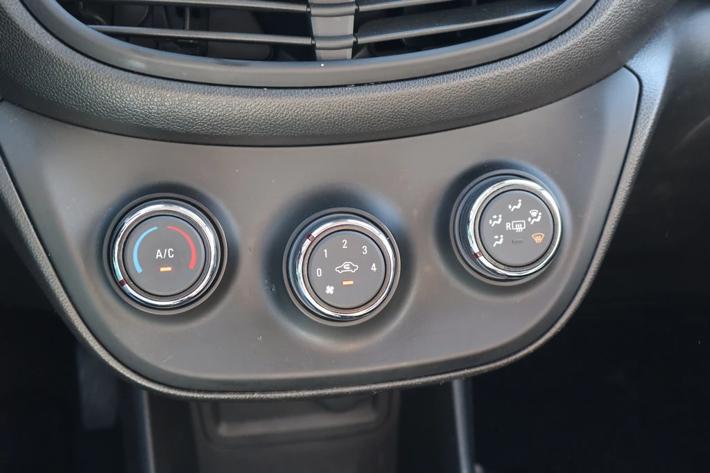 Opel KARL – foto 18