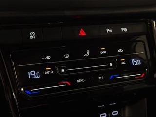 Volkswagen T-Roc – thumbnail 30