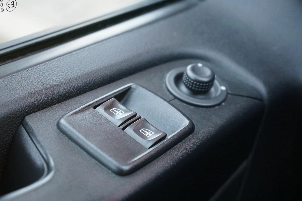 Nissan NV300 – foto 31
