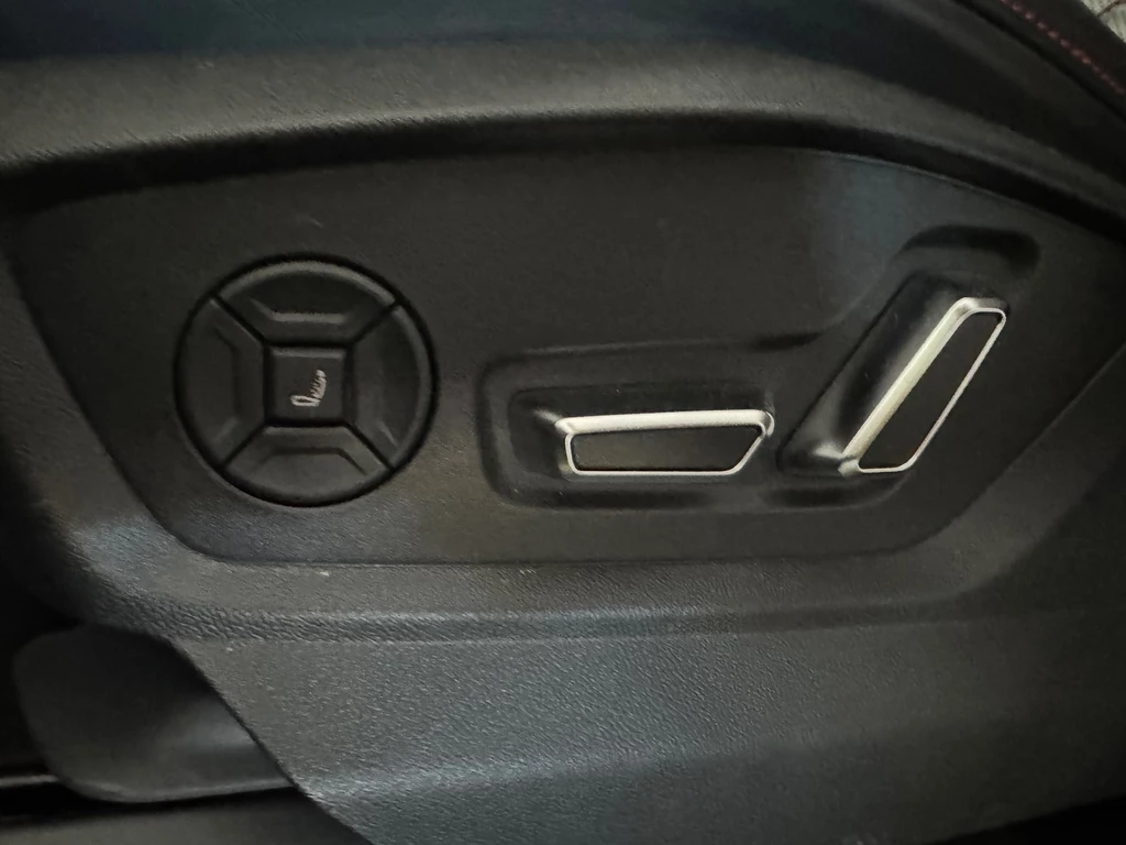 Audi RSQ8 – foto 24