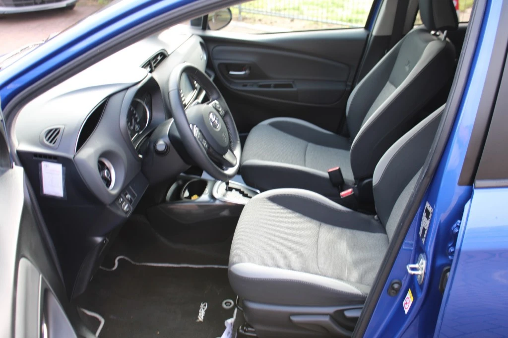 Toyota Yaris – foto 11