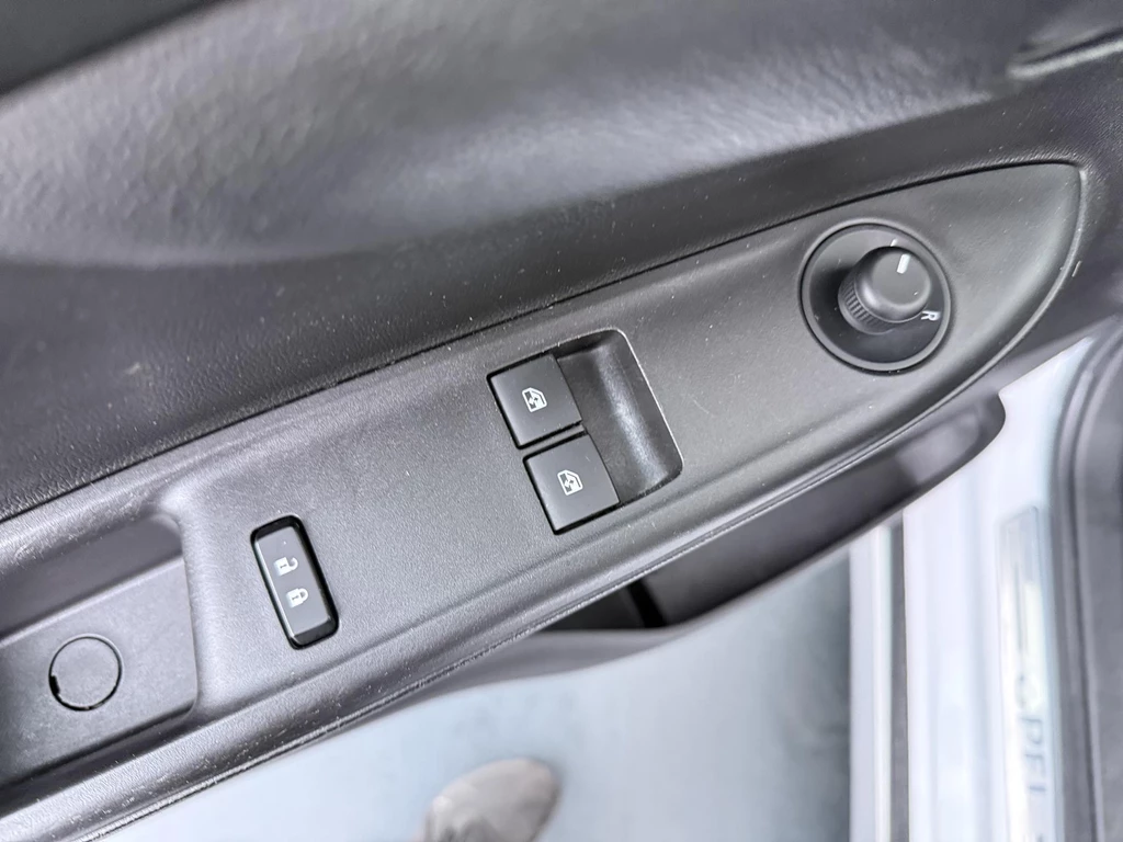 Opel KARL – foto 15