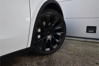 Tesla Model Y – thumbnail 9