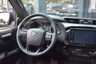 Toyota Hilux – thumbnail 12