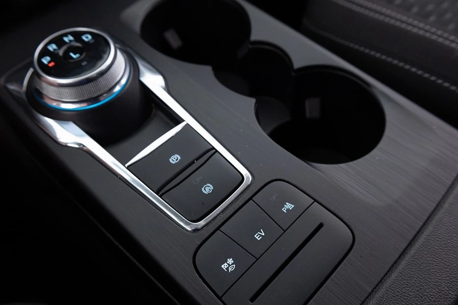 Ford Kuga – foto 18