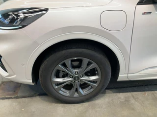 Ford Kuga – thumbnail 5