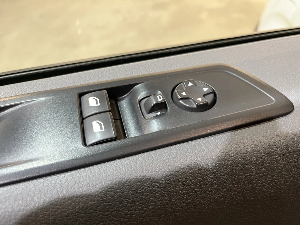 Opel Vivaro-e – foto 18