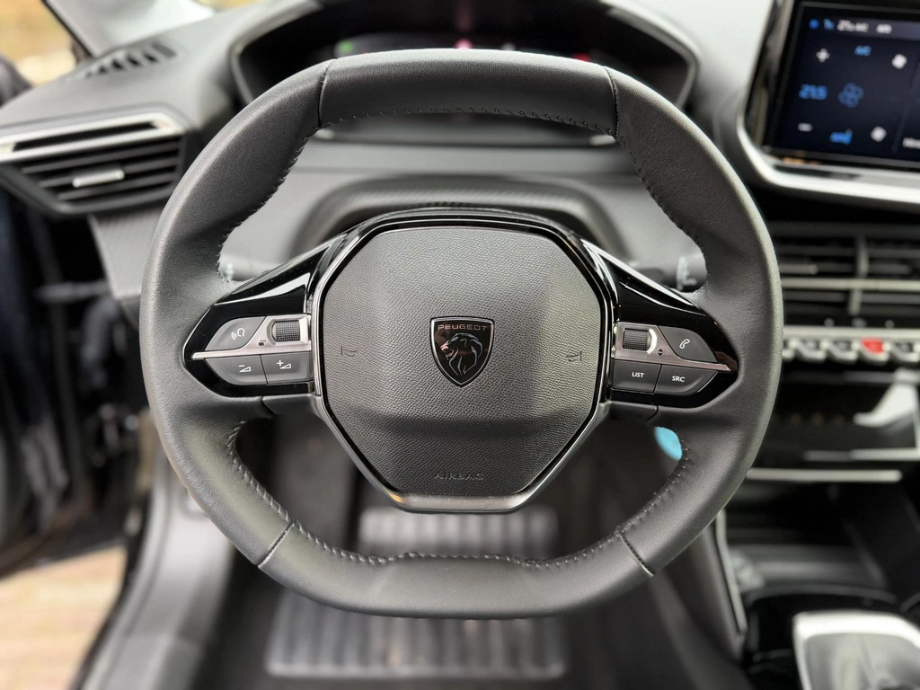 Peugeot 208 – foto 14