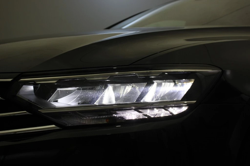 Volkswagen Passat – foto 38