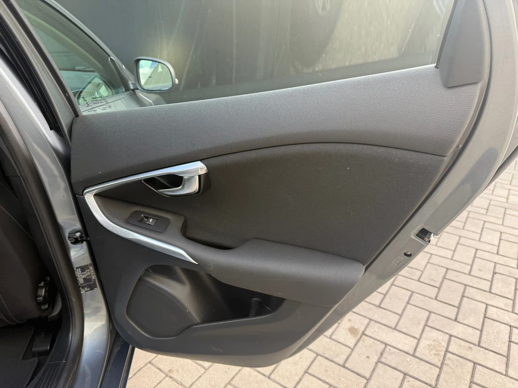 Volvo V40 – foto 24