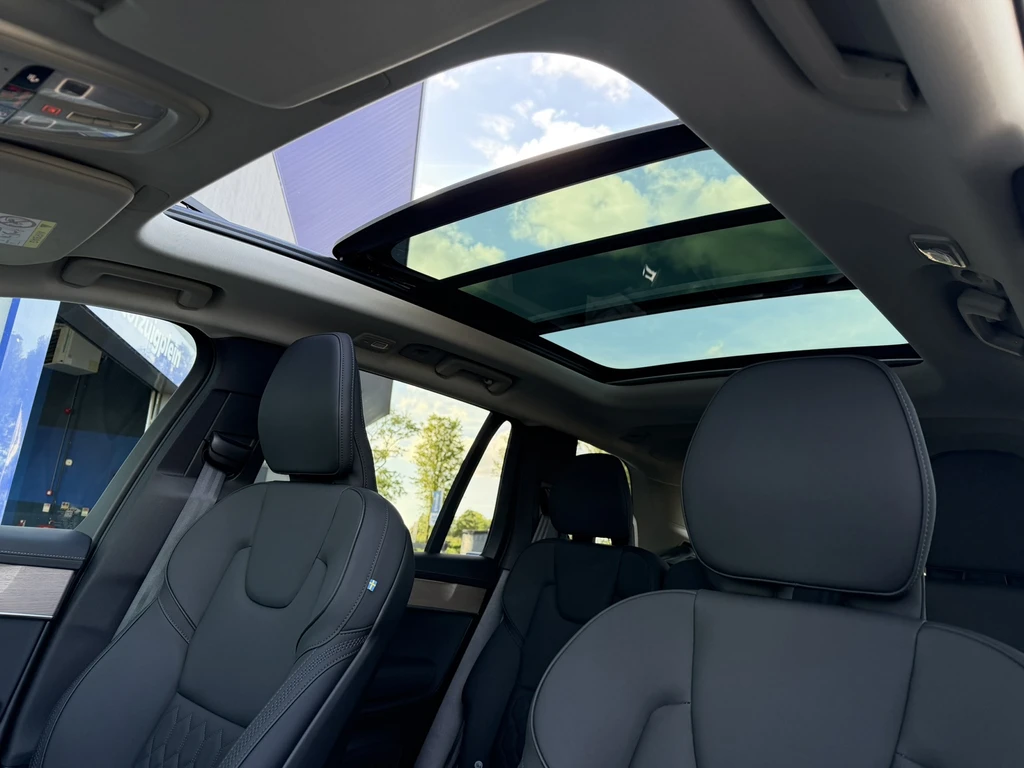 Volvo XC90 – foto 8