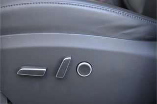 Tesla Model X – thumbnail 10