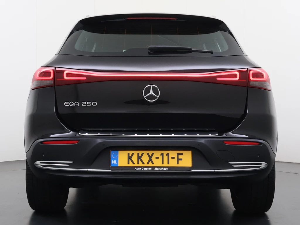 Mercedes-Benz EQA – foto 5