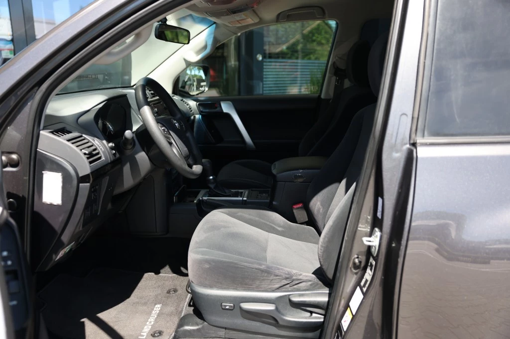 Toyota Land Cruiser – foto 10