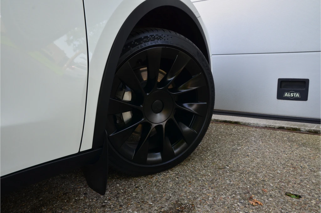 Tesla Model Y – foto 10