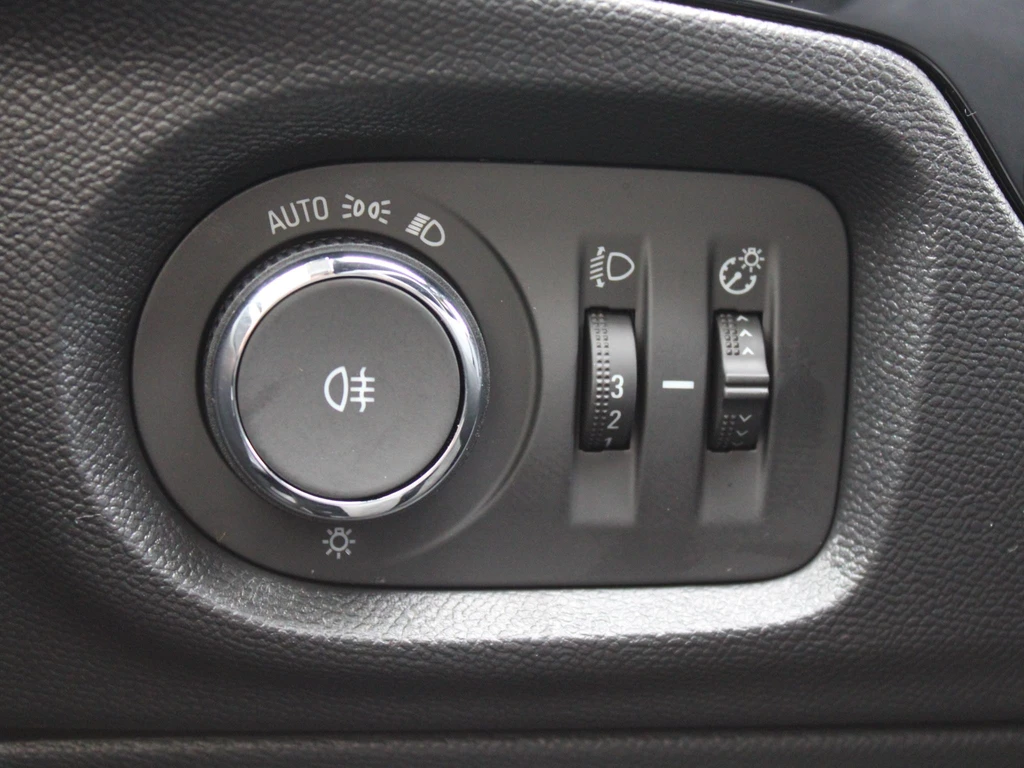 Opel Corsa – foto 18