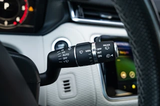 Land Rover Range Rover Velar – thumbnail 39