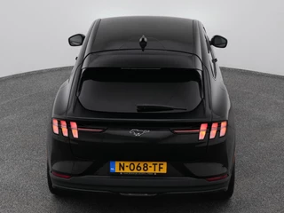 Ford Mustang Mach-E – thumbnail 9