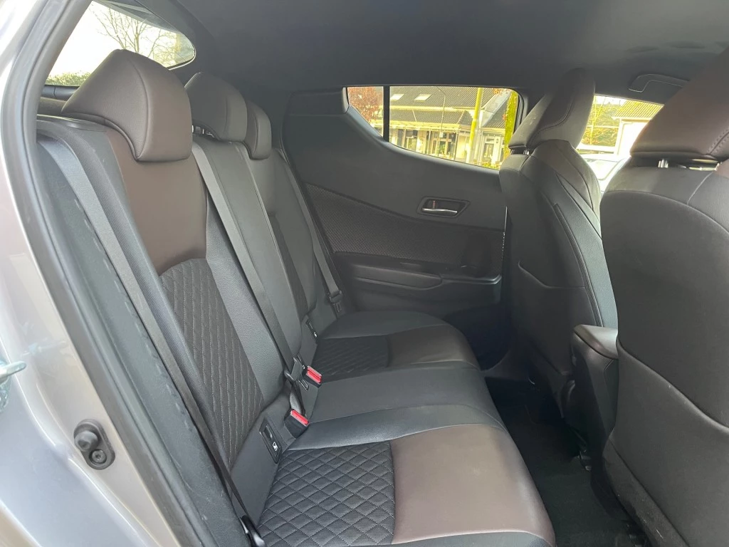 Toyota C-HR – foto 9