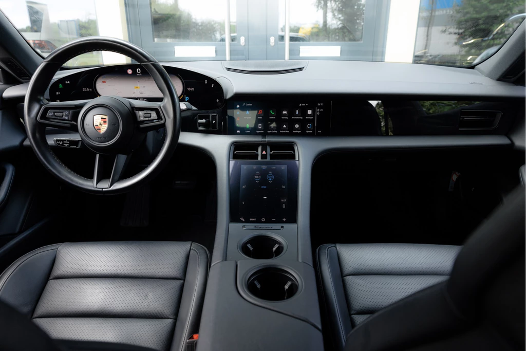 Porsche Taycan – foto 10